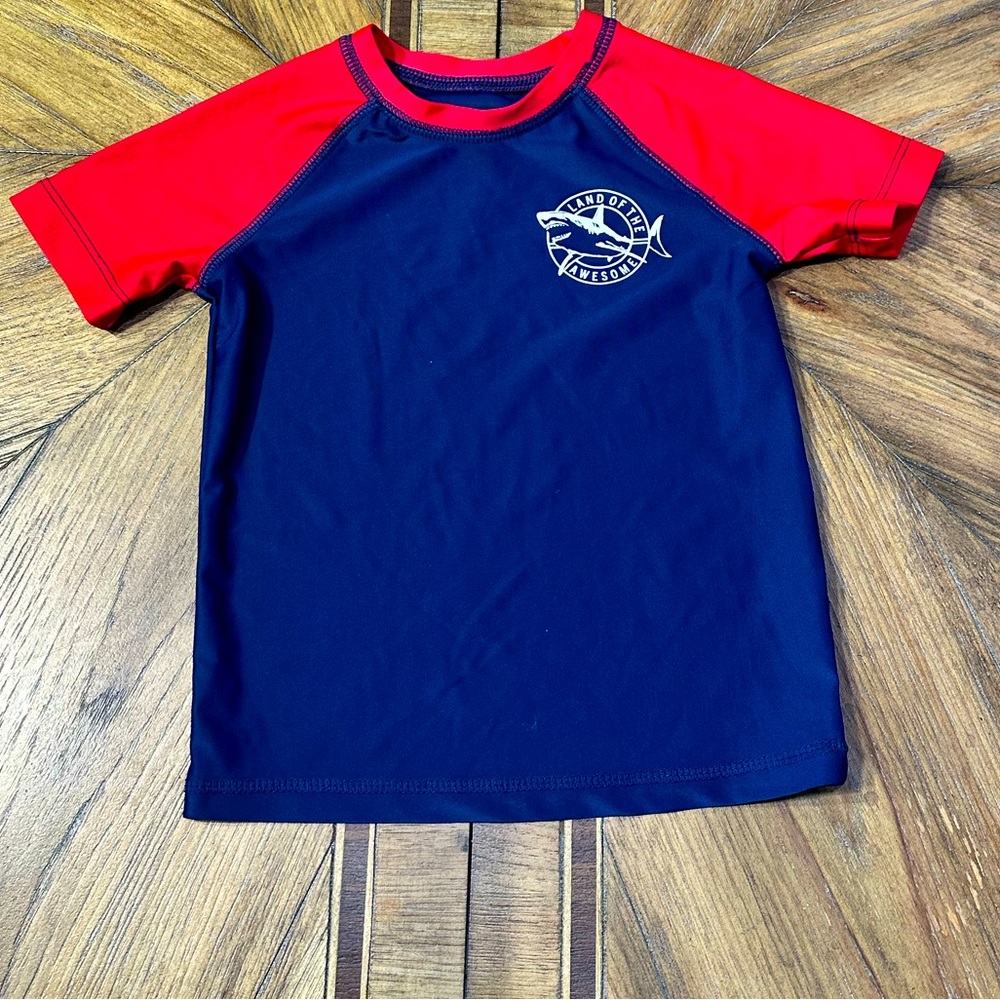 EUC OshKosh B’gosh Red, White, and Blue Shark Rashguard—Toddler Boy Size 2T